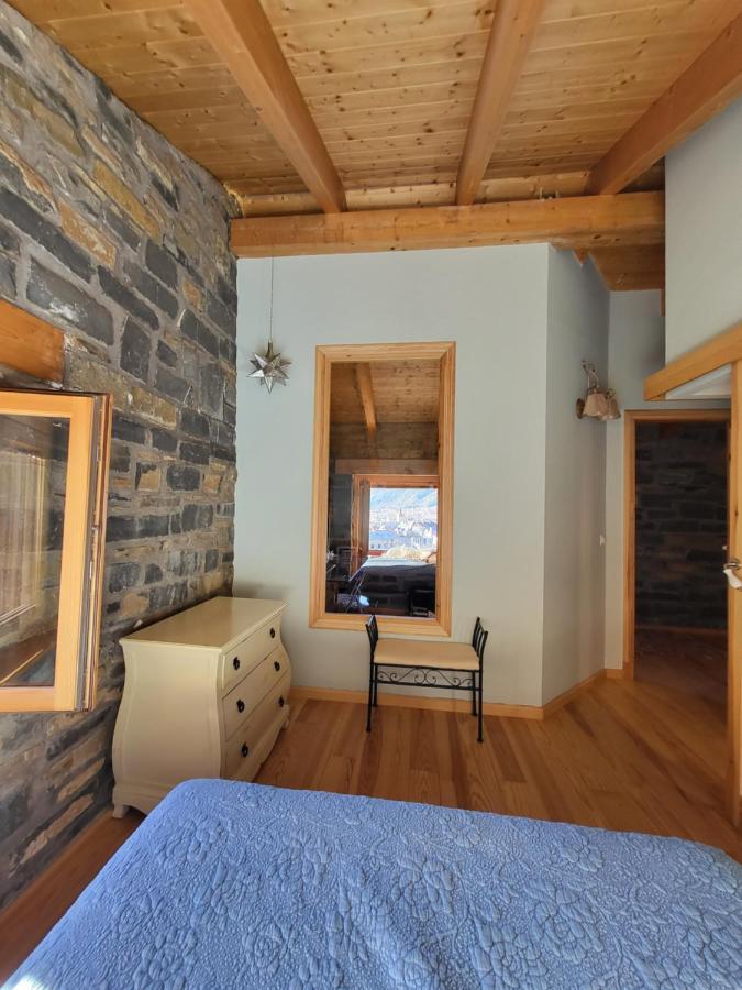 Casa Rural Pirineo Aragones Guest House Биескас Екстериор снимка