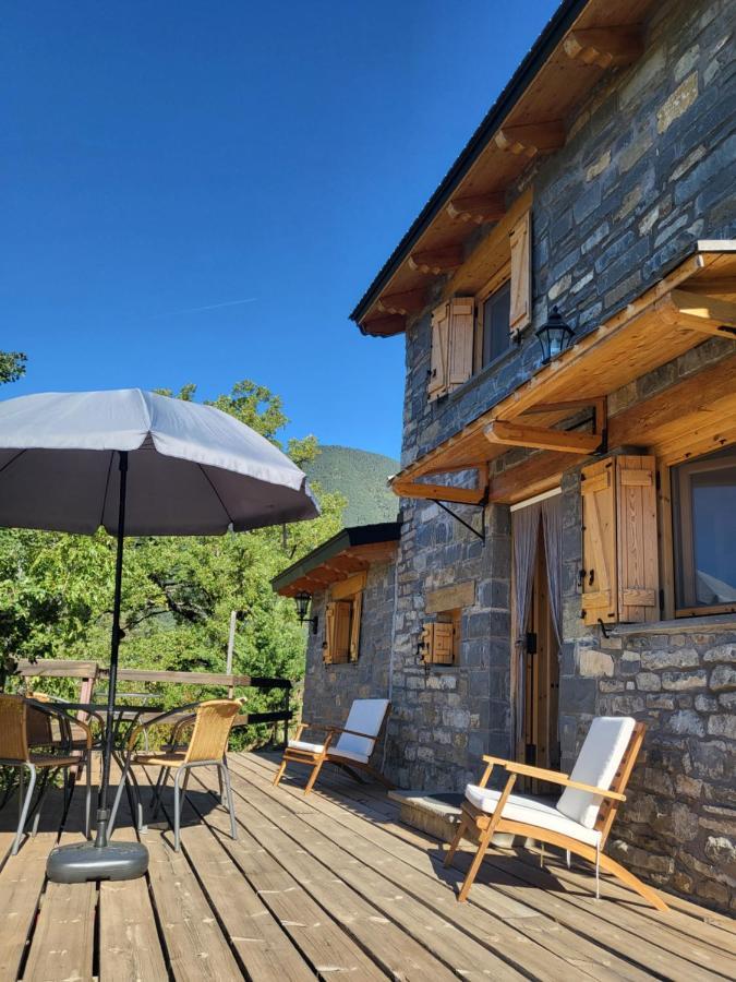 Casa Rural Pirineo Aragones Guest House Биескас Екстериор снимка